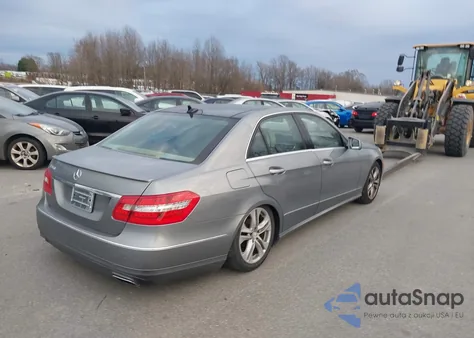 2011 Mercedes-Benz E 550 из США, поврежденный, VIN WDDHF7CB6BA401191